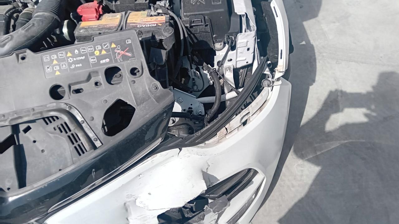 Renault Clio dCi 8V 75CV Start&Stop POCO SINISTRATA