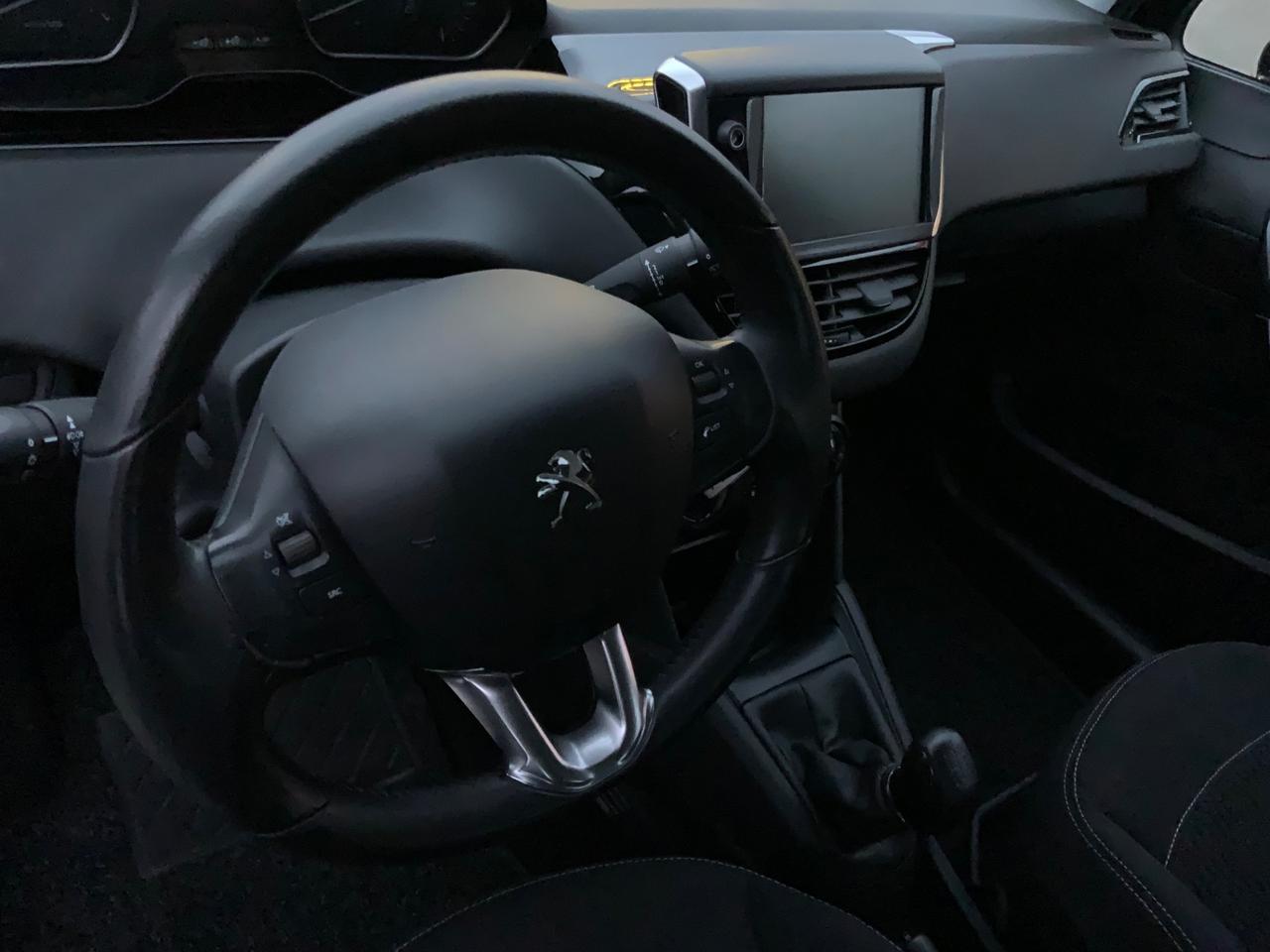 Peugeot 208 PureTech 82 5p. GPL Allure