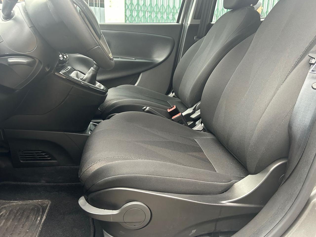 Lancia Ypsilon Platinum 1.2 #8761