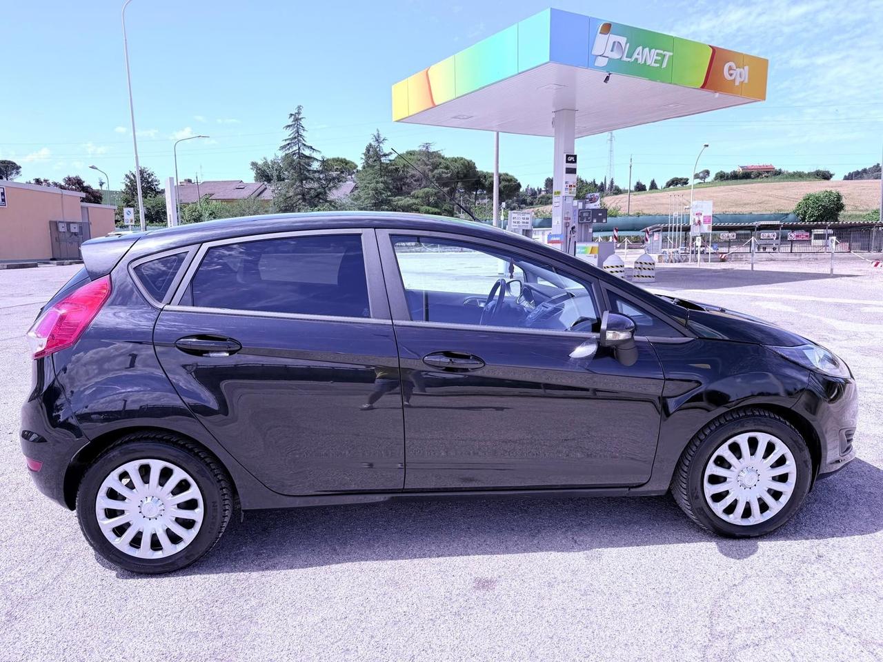 Ford Fiesta 1.5 TDCi 75CV 5 porte Black & White Edition