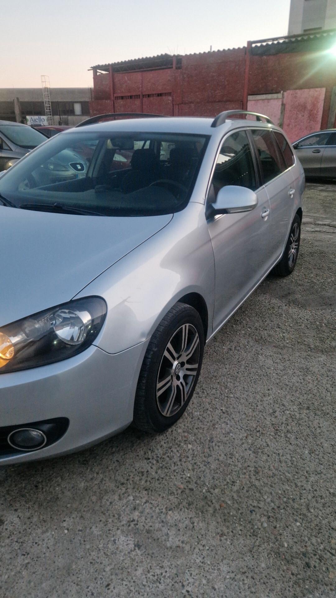 Volkswagen Golf 1.6 TDI DPF 5p. Highline