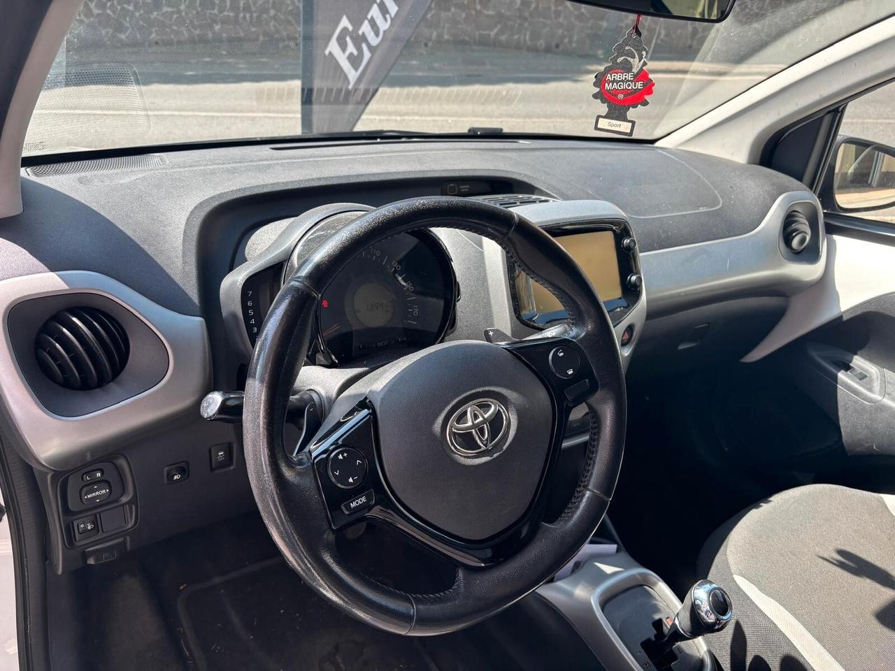 Toyota Aygo 1.0 VVT-i 69 CV 5 porte x-wave MMT