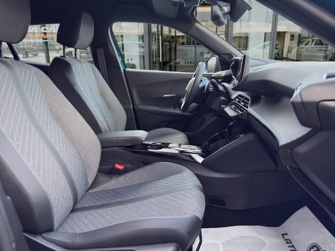 Peugeot 2008 1.2 hybrid Allure 136cv e-dcs6 TELECAMERA A 360°