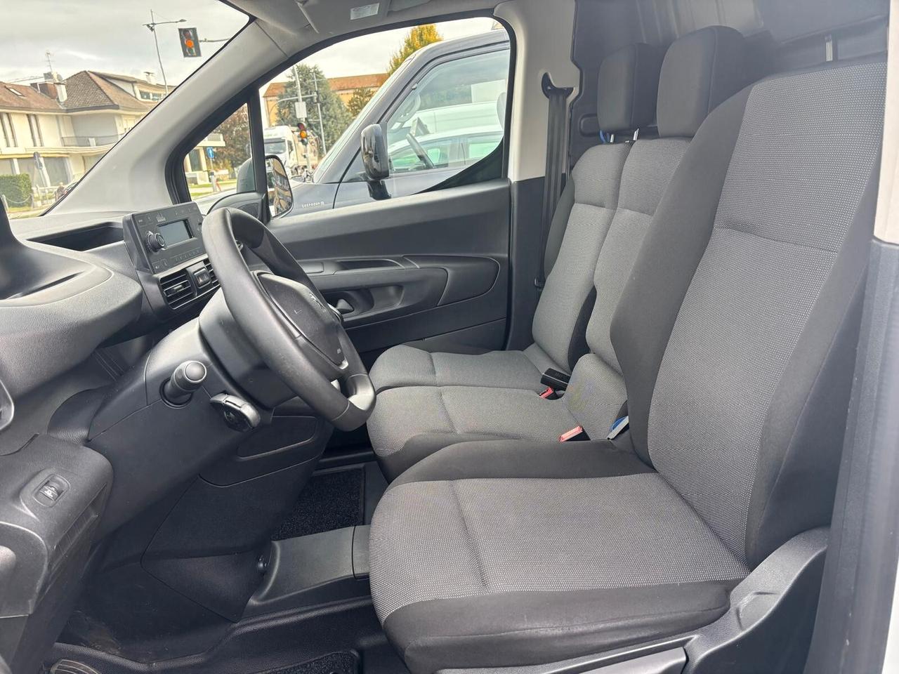 Peugeot Partner 1.5 102 cv anno 2021 con 92000 km