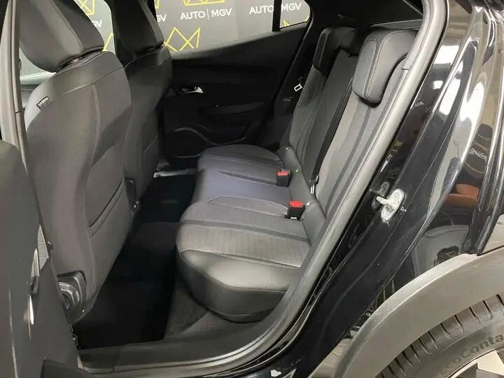 Peugeot 2008e ALLURE PACK 100kW