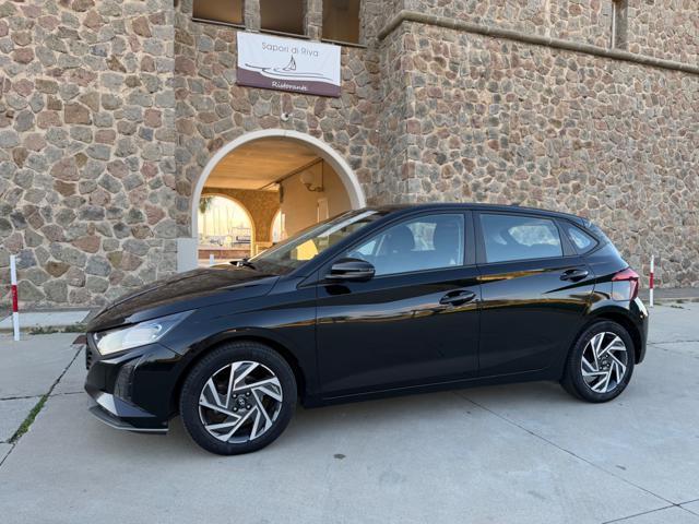 HYUNDAI i20 1.2 MPI CONNECTLINE+VIRTUAL+NAVI+RCAM+PDC