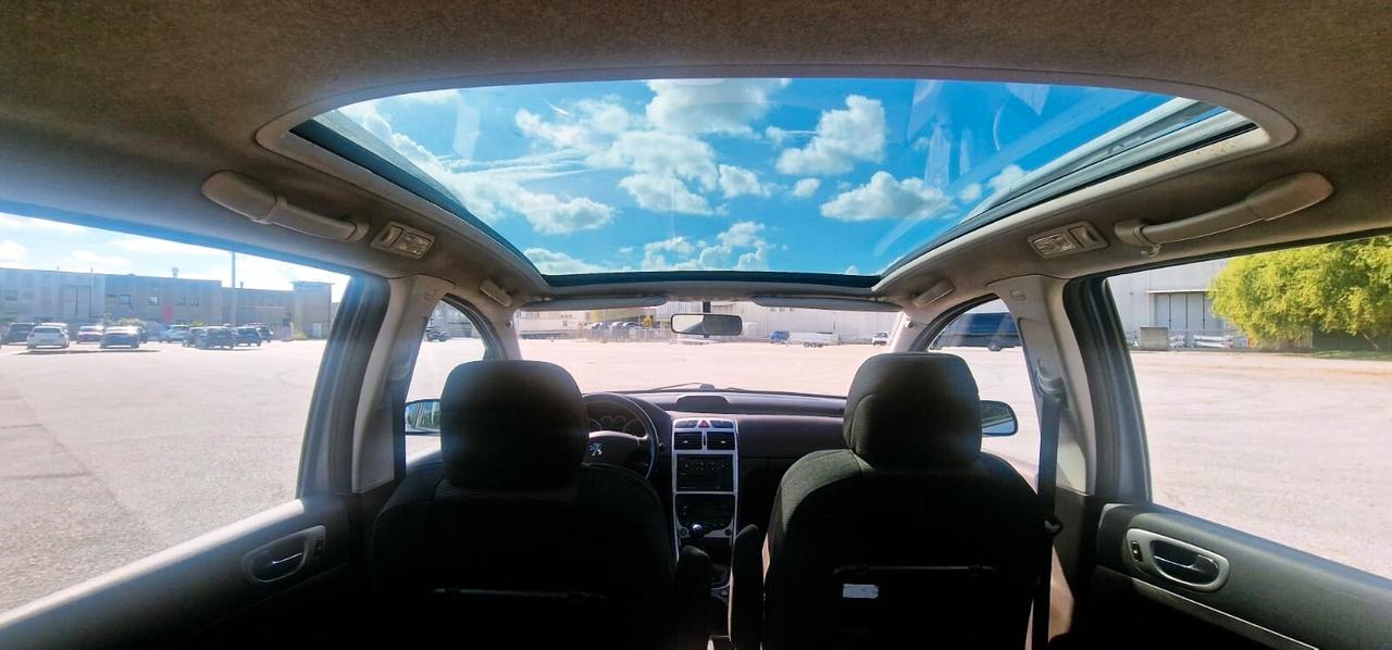 Peugeot 307 2.0 16V HDi TETTO PANO OK NEOPATENT