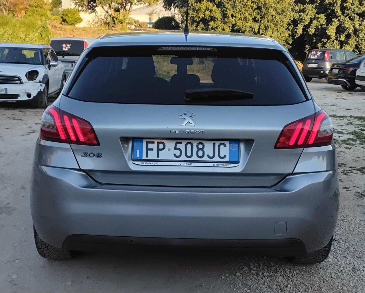 Peugeot 308 BlueHDi 130 S&S Allure