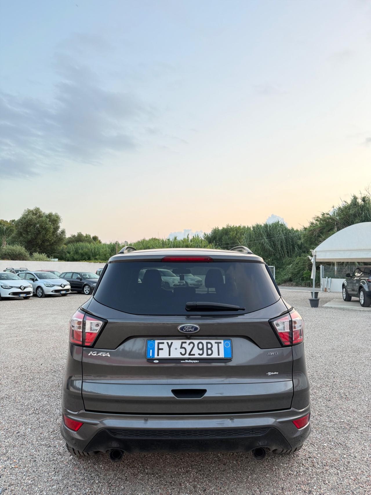 Ford Kuga 2.0 TDCI 150 CV S&S 4WD Powershift ST-Line