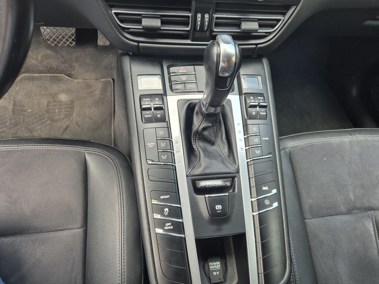 Porsche Macan 2.0 245CV PDK -NO GARANZIA-