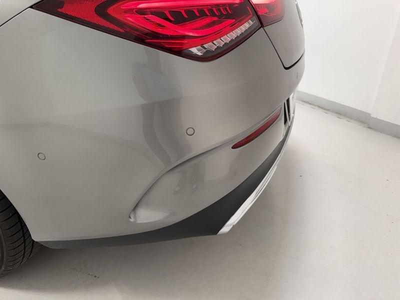 Mercedes-Benz CLA CLA 180 Automatic Shooting Brake Premium AMG