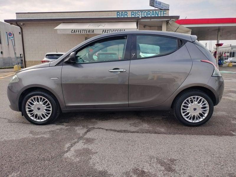 Lancia Ypsilon 1.2 69cv Silver