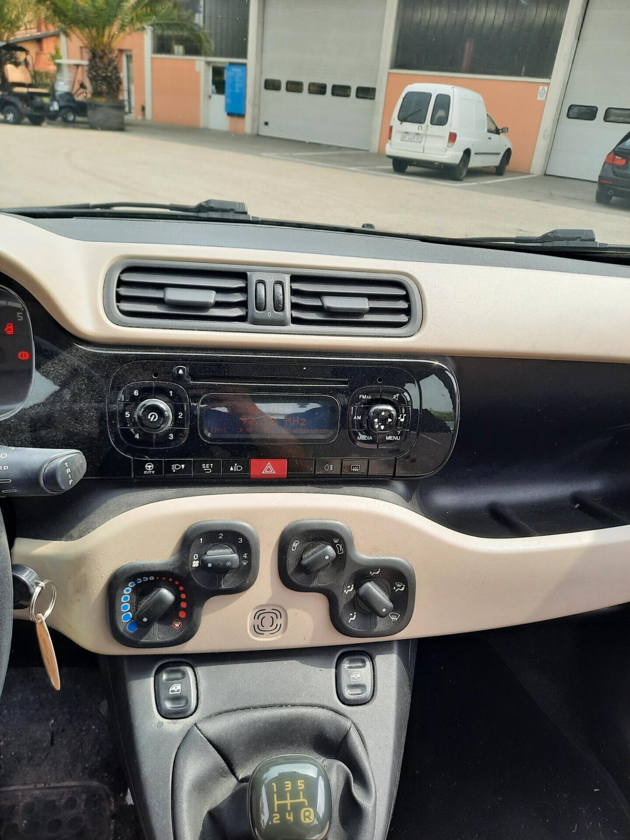 Fiat Panda 1.2 Lounge OK NEOPATENTATI