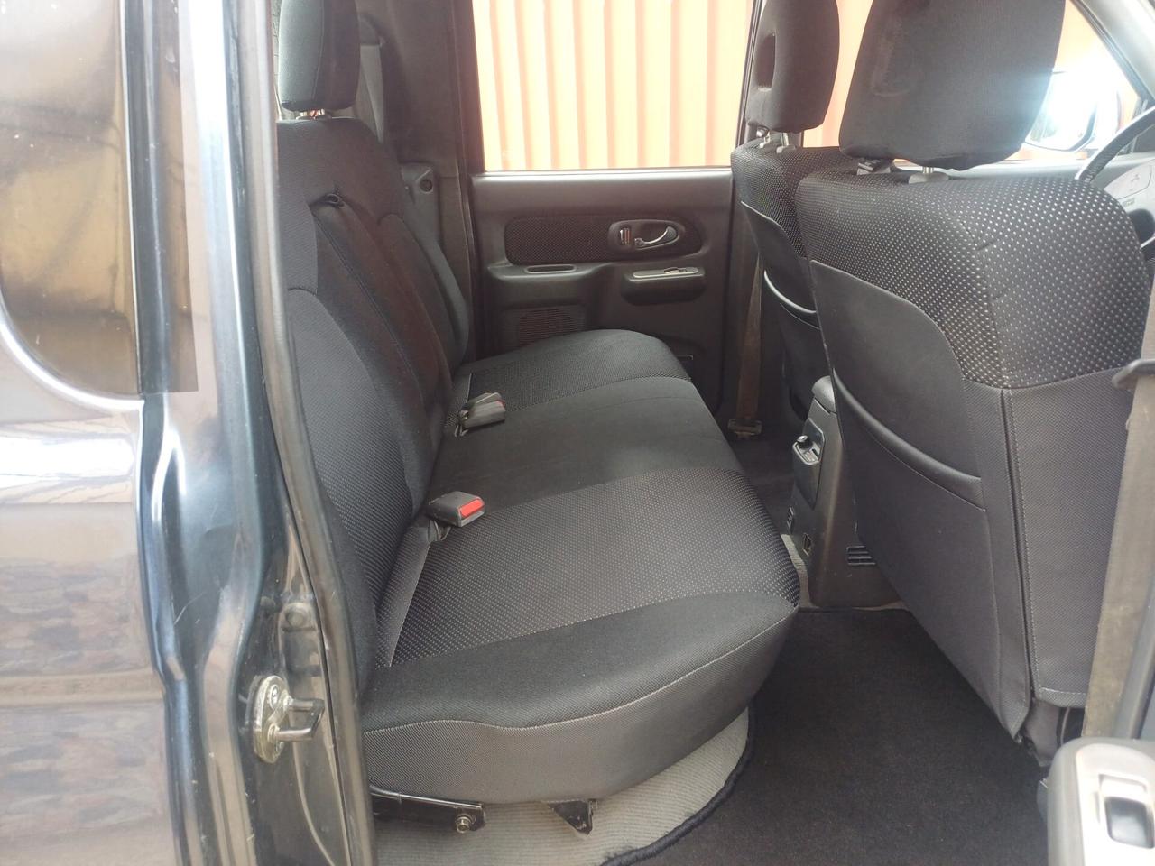 Mitsubishi L200 2.5 TD cat 4WD Double Cab Intense