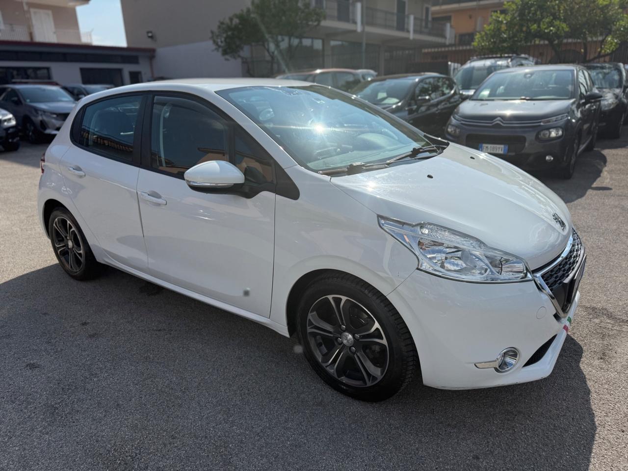Peugeot 208 1.6 e-HDi 92 CV Stop&Start 5 porte Allure