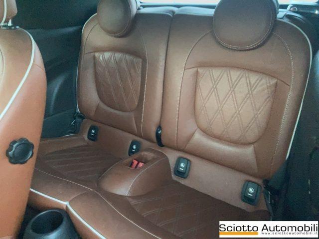 MINI Mini 1.5 Cooper D Cabrio