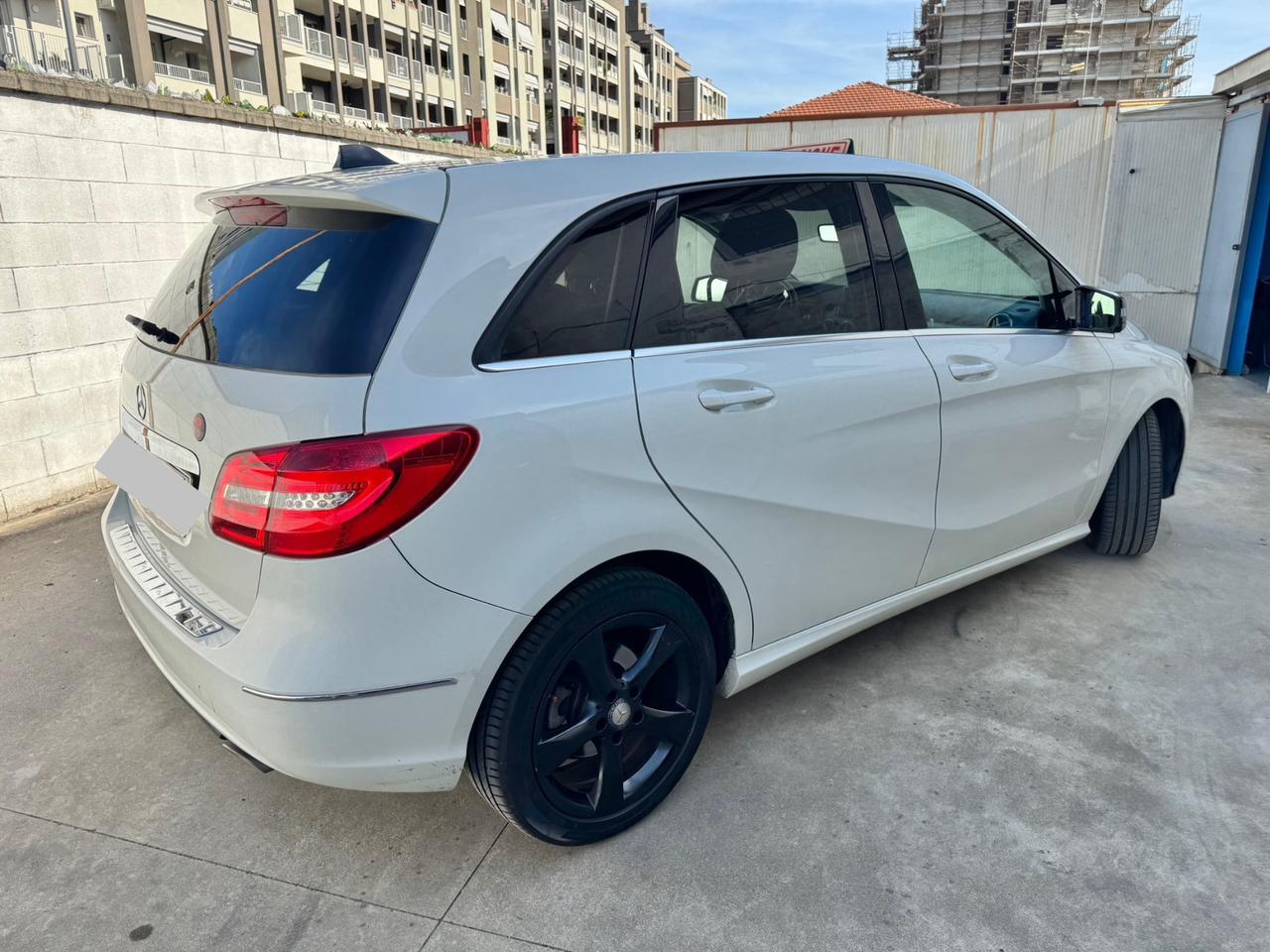 Mercedes-benz B 180 B 180 Premium Edition SPORT EURO 6