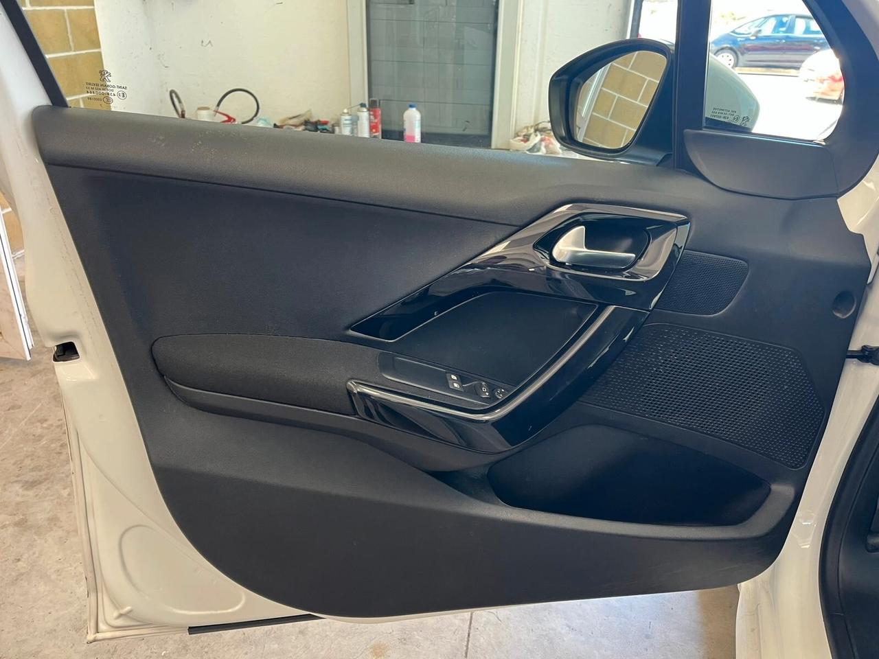 Peugeot 208 BlueHDi 75 5 porte Active