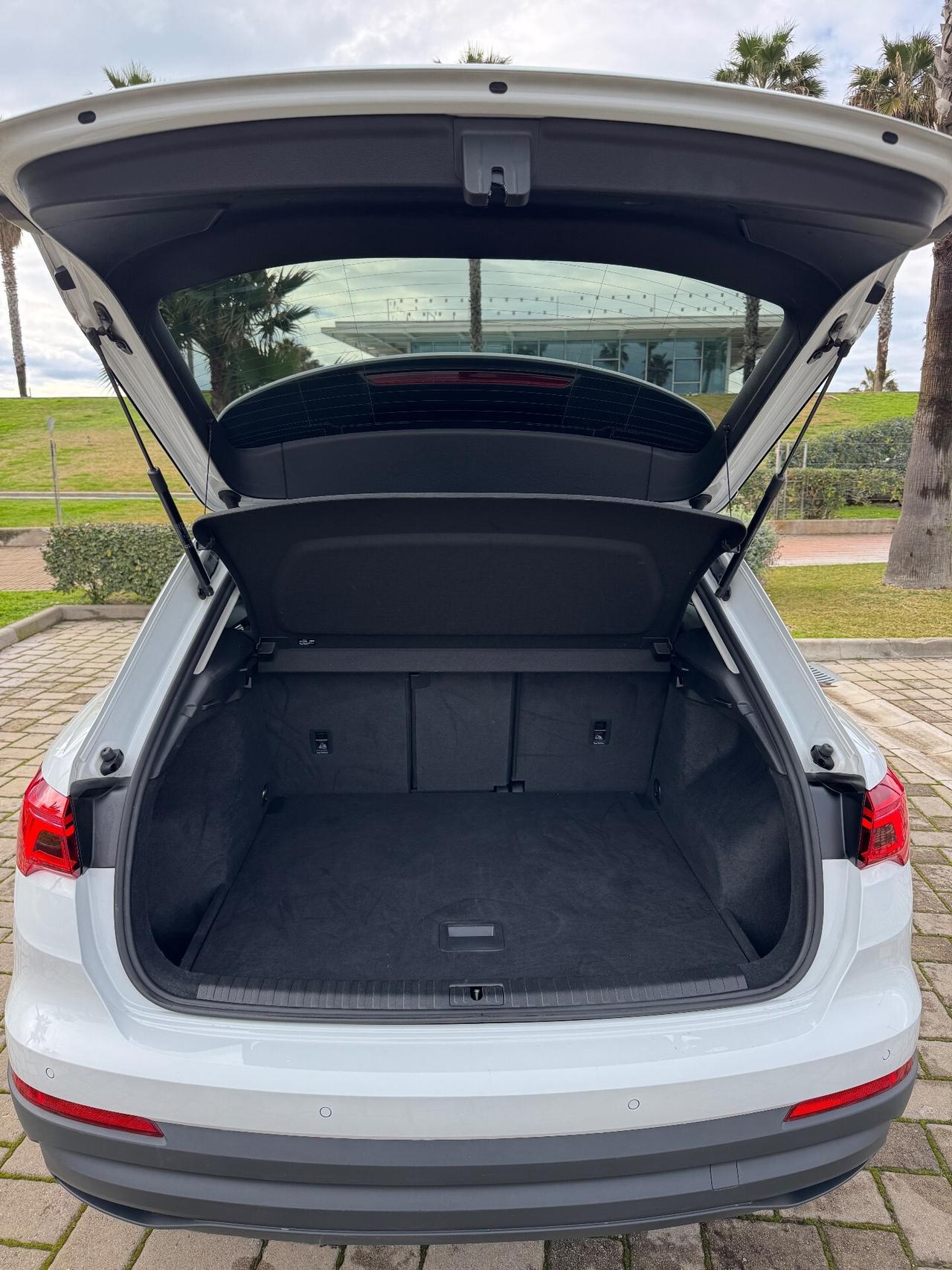 Audi Q3 45 TFSI e S tronic