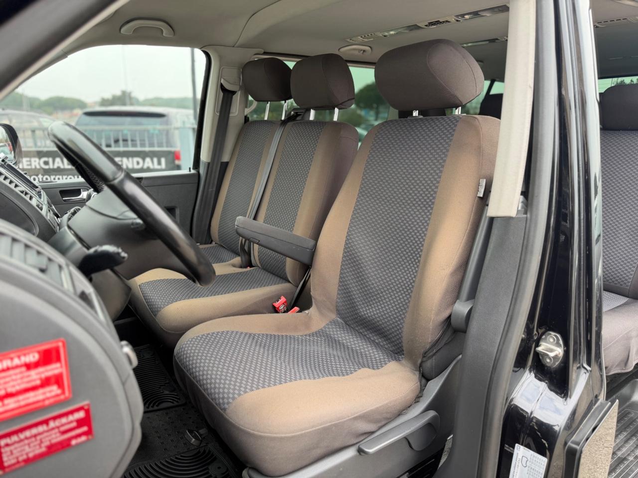 Volkswagen Transporter Caravelle 2.0 BiTDI 180CV DSG 4 Motion PL 9 Posti