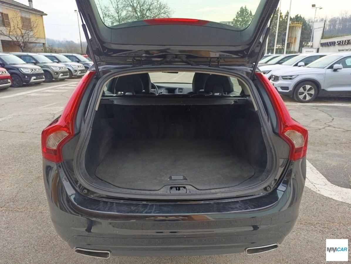 VOLVO - V60 - D4 Business