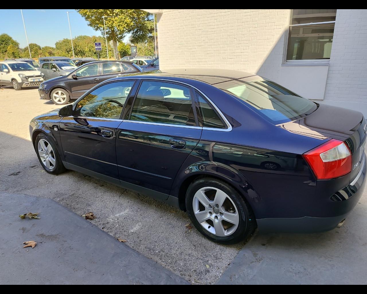 AUDI A4 2ª serie - A4 2.0 20V cat