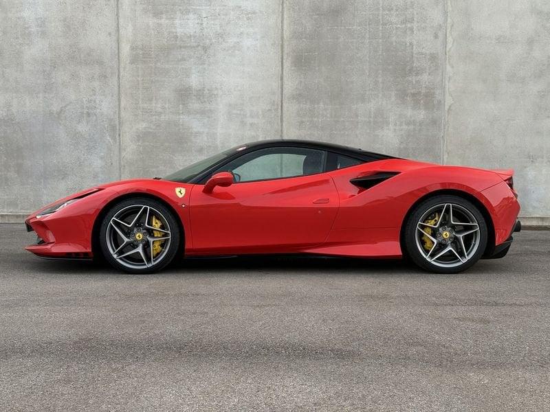 Ferrari F8 Tributo F8 Tributo - sollevatore - volante Led