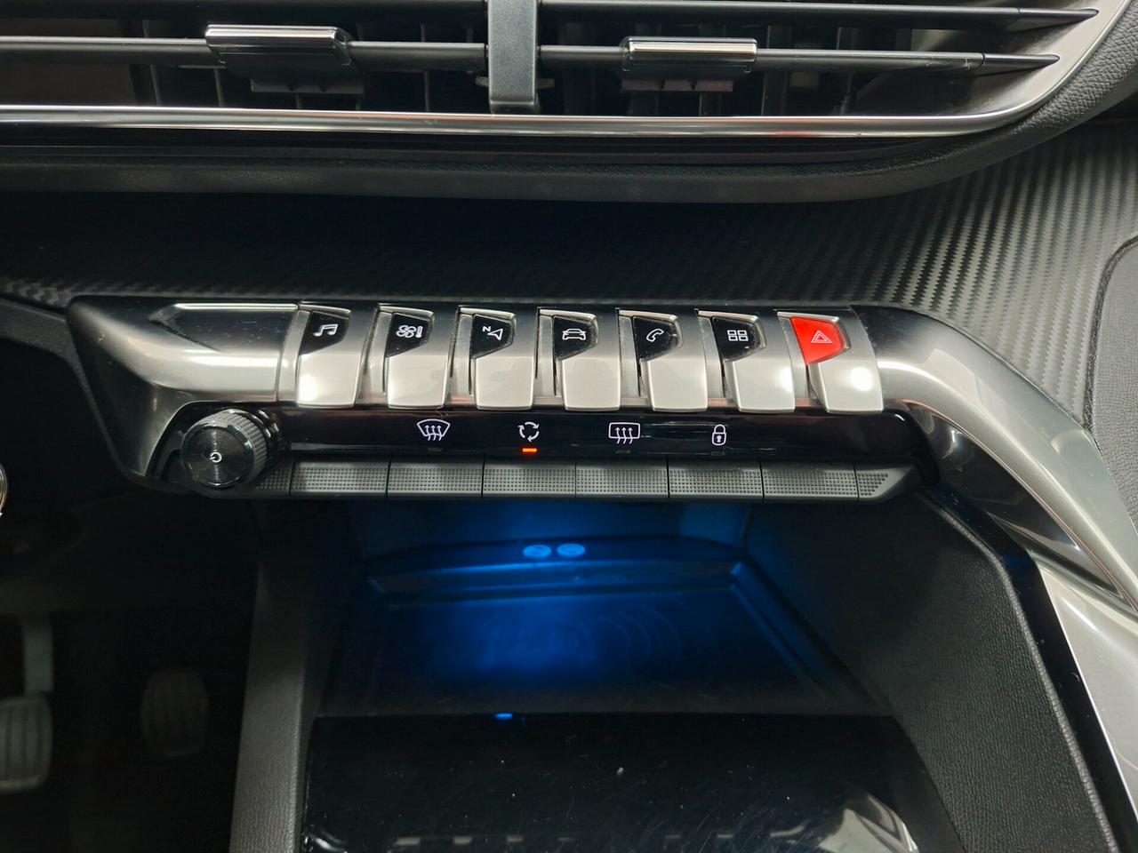 Peugeot 3008 Business 1.5 BlueHDi 130cv