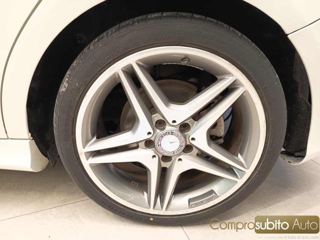 MERCEDES-BENZ B 180 d Premium