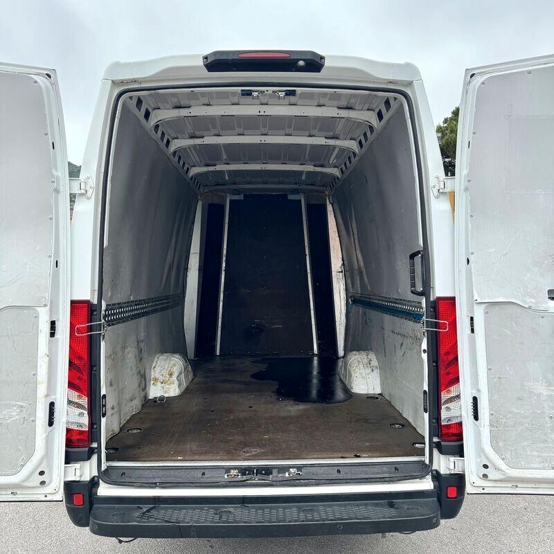 IVECO DAILY 35S15 PASSO 4100 FURGONE 6 POSTI