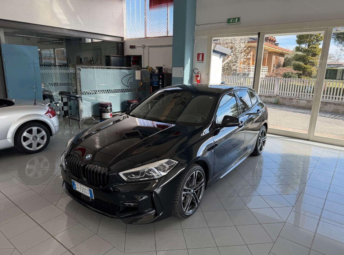 Bmw 118 118d 5p. Msport Exterior