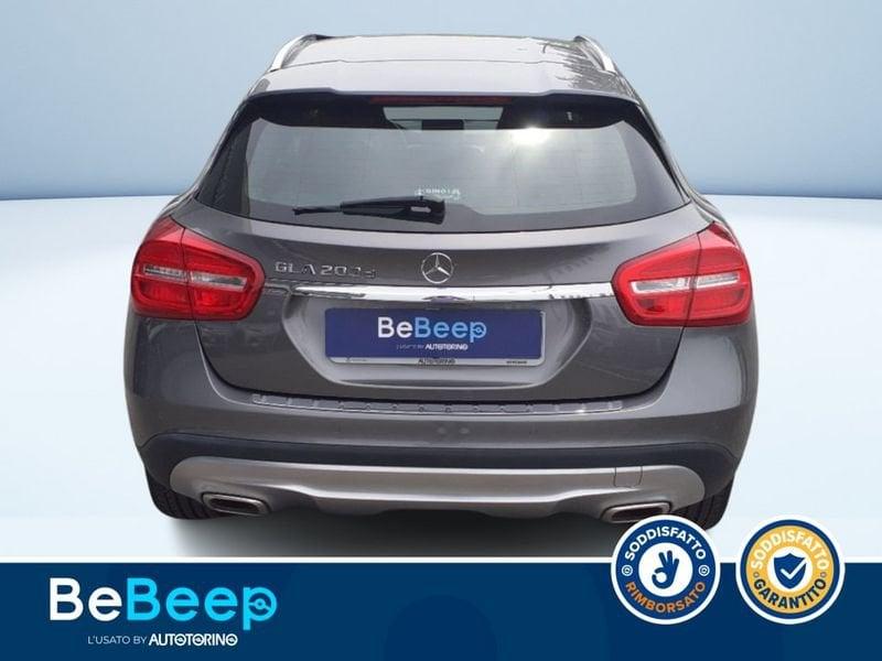 Mercedes-Benz GLA 200 D SPORT AUTO