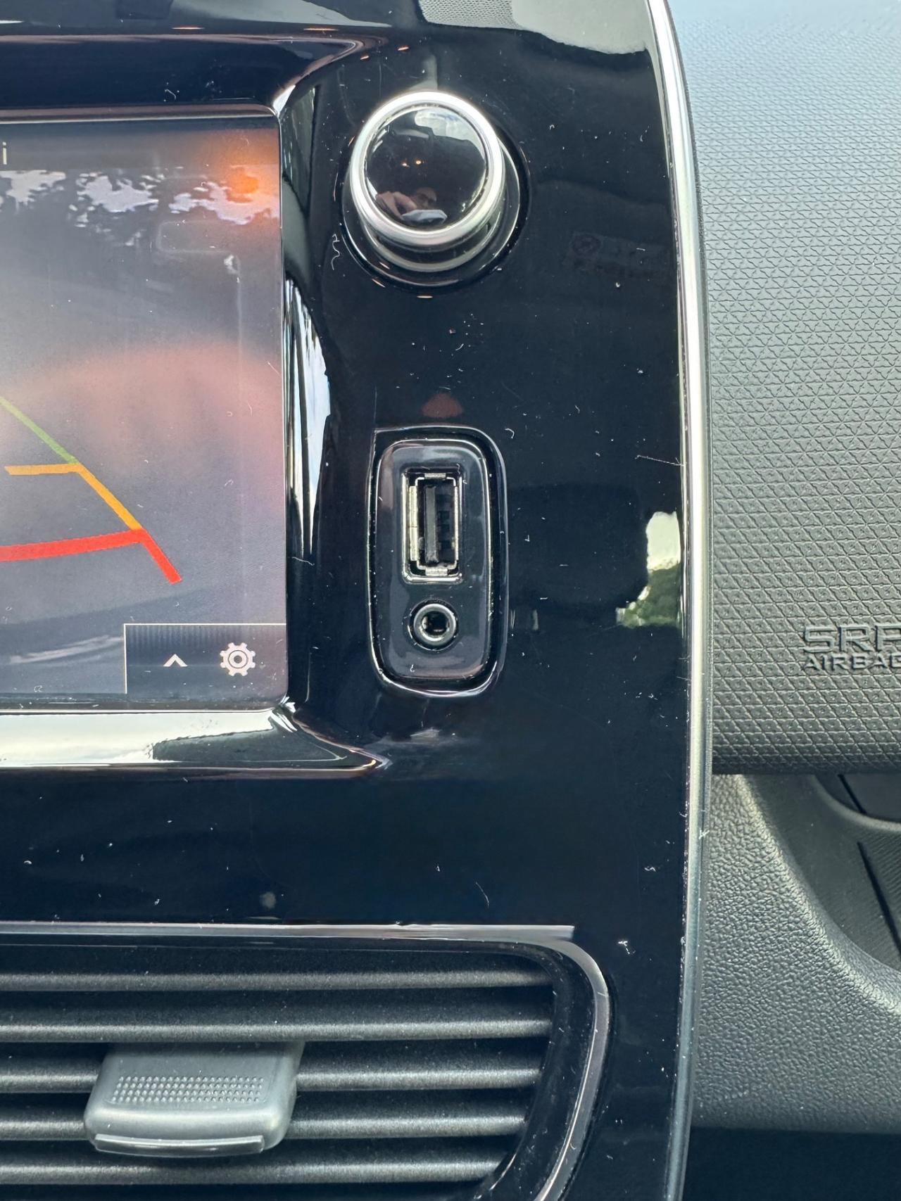 Renault Clio 1.5 dCi FARI FULL LED