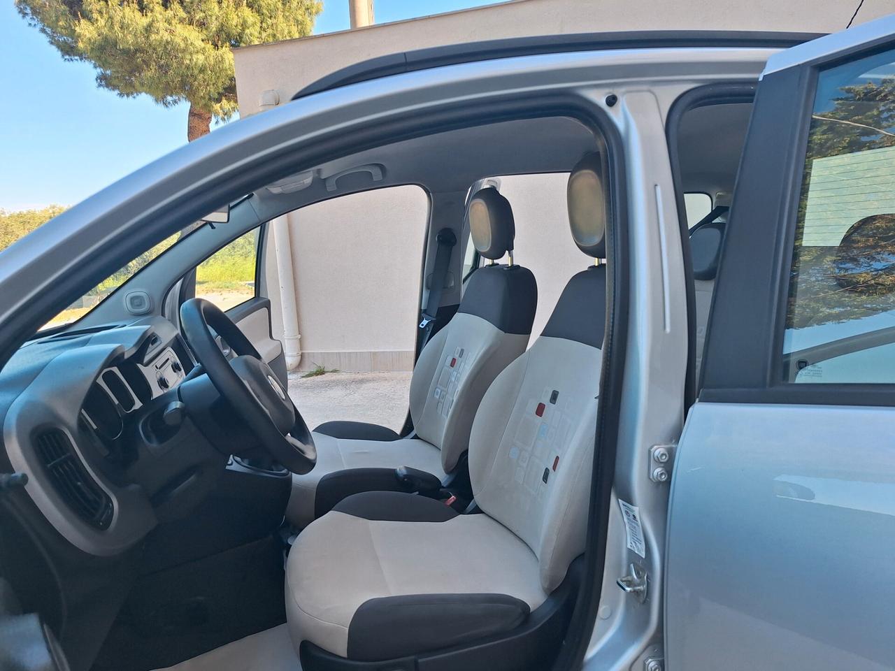 Fiat Panda 1.2 Lounge BLUE&ME SENSORI 2013