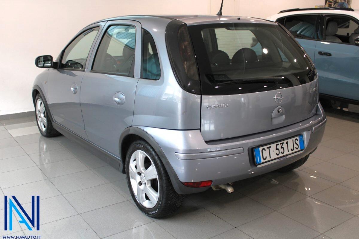 OPEL Corsa 1.3 CDTI Cosmo - 2005