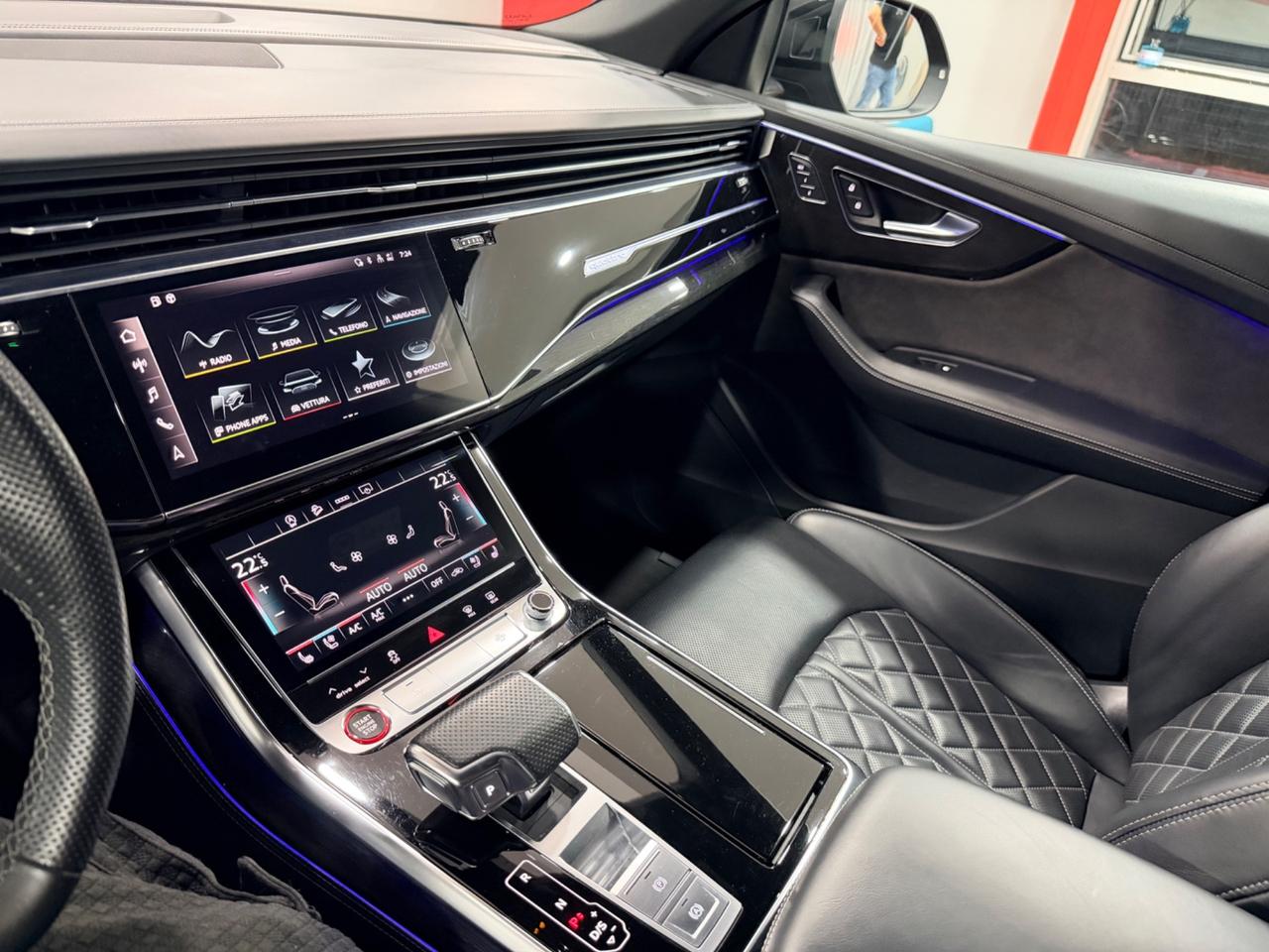 Audi Q8 SQ8 TDI Quattro Tiptronic Sport Attitude