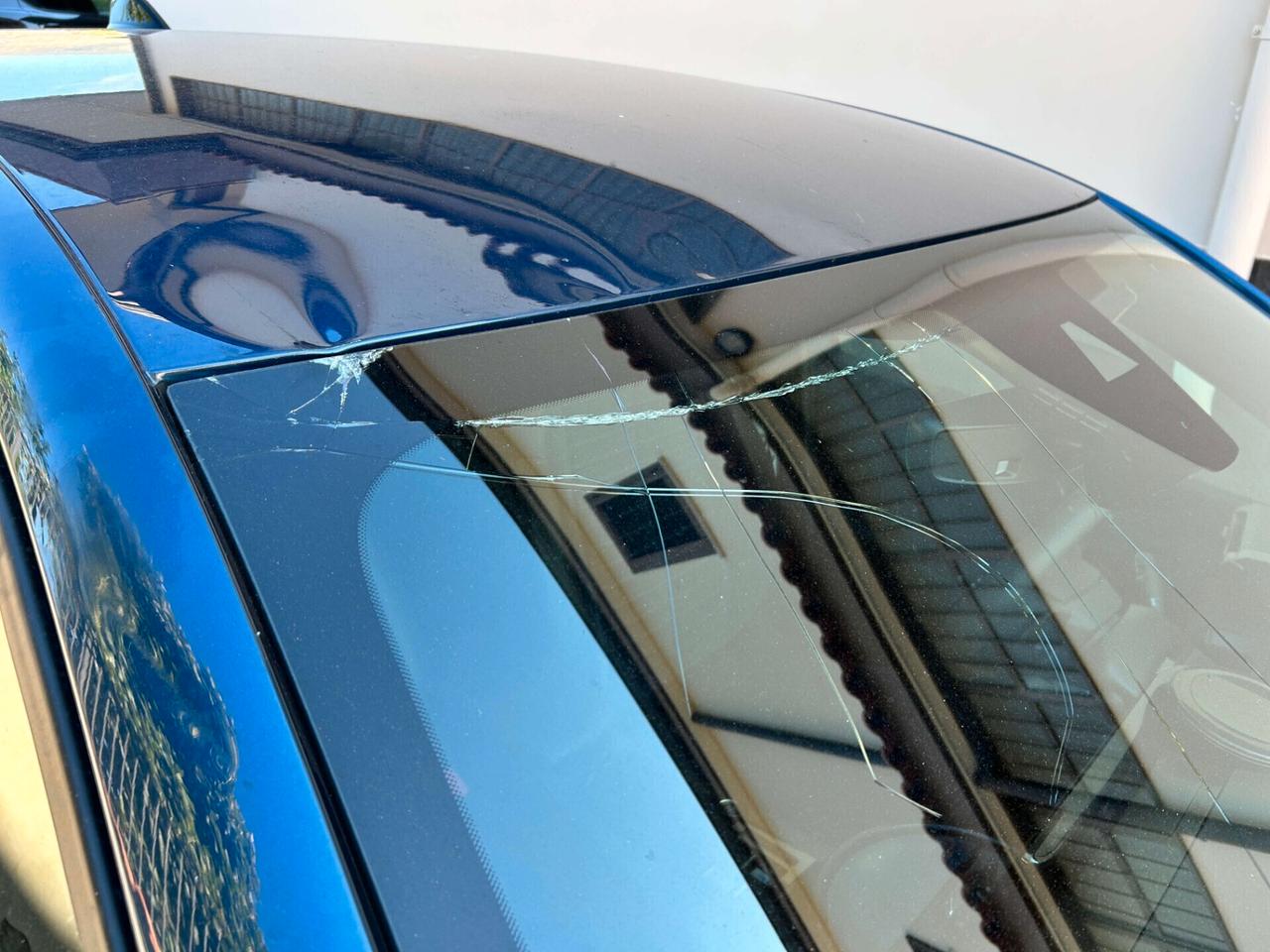 Lancia Ypsilon 1.2 Hybrid e-DCT Ed. Cassina - 2024 Incidentata