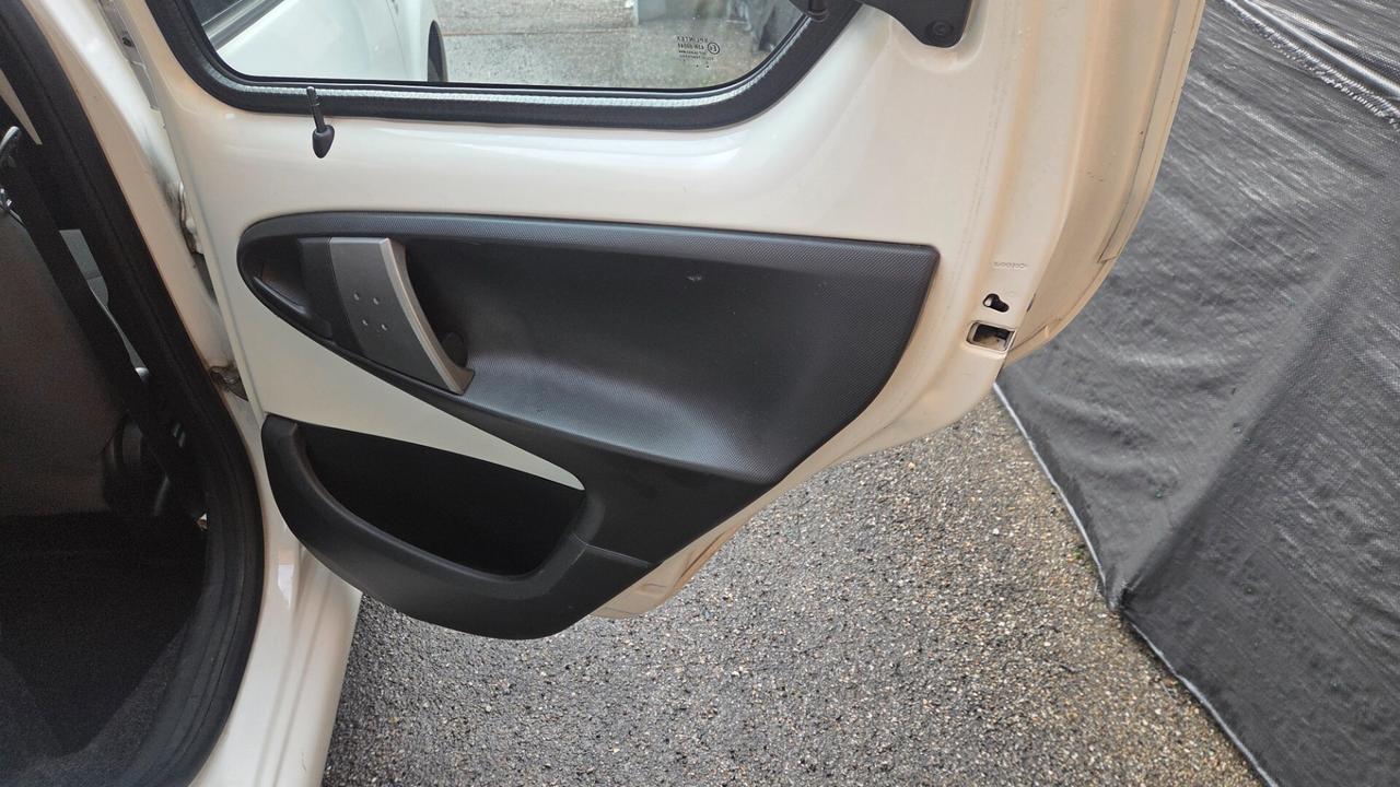 Toyota Aygo 1.0 12V VVT-i 5 porte Lounge Connect unico proprietario