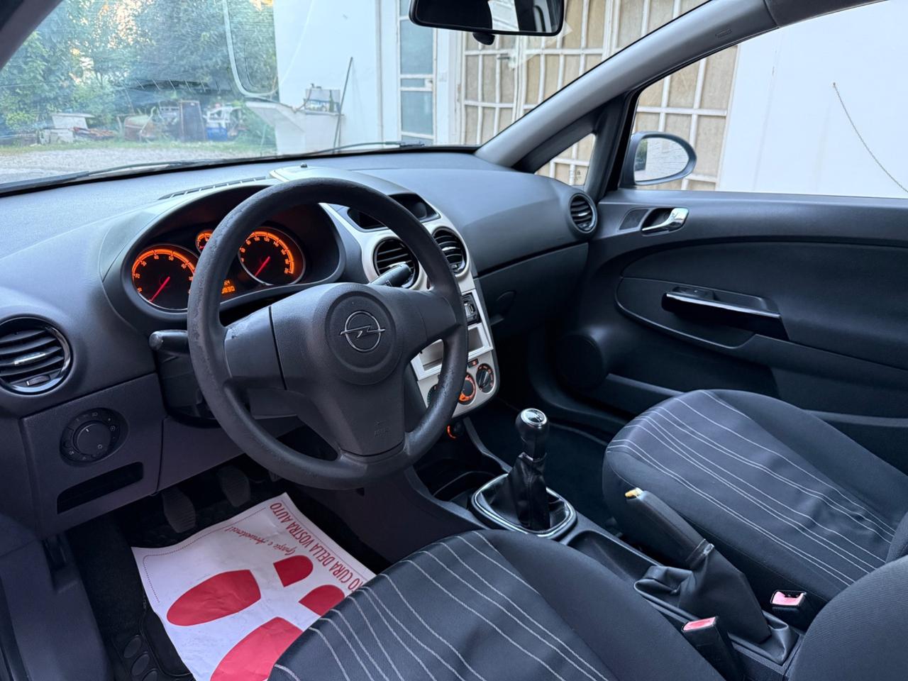 Opel Corsa 1.0 3 porte Enjoy