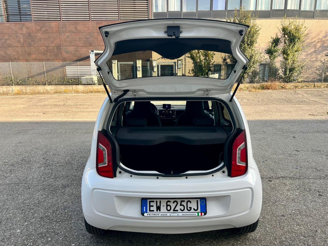 VW Up 1.0benz 2014 144.000km perfetta per neopatentati