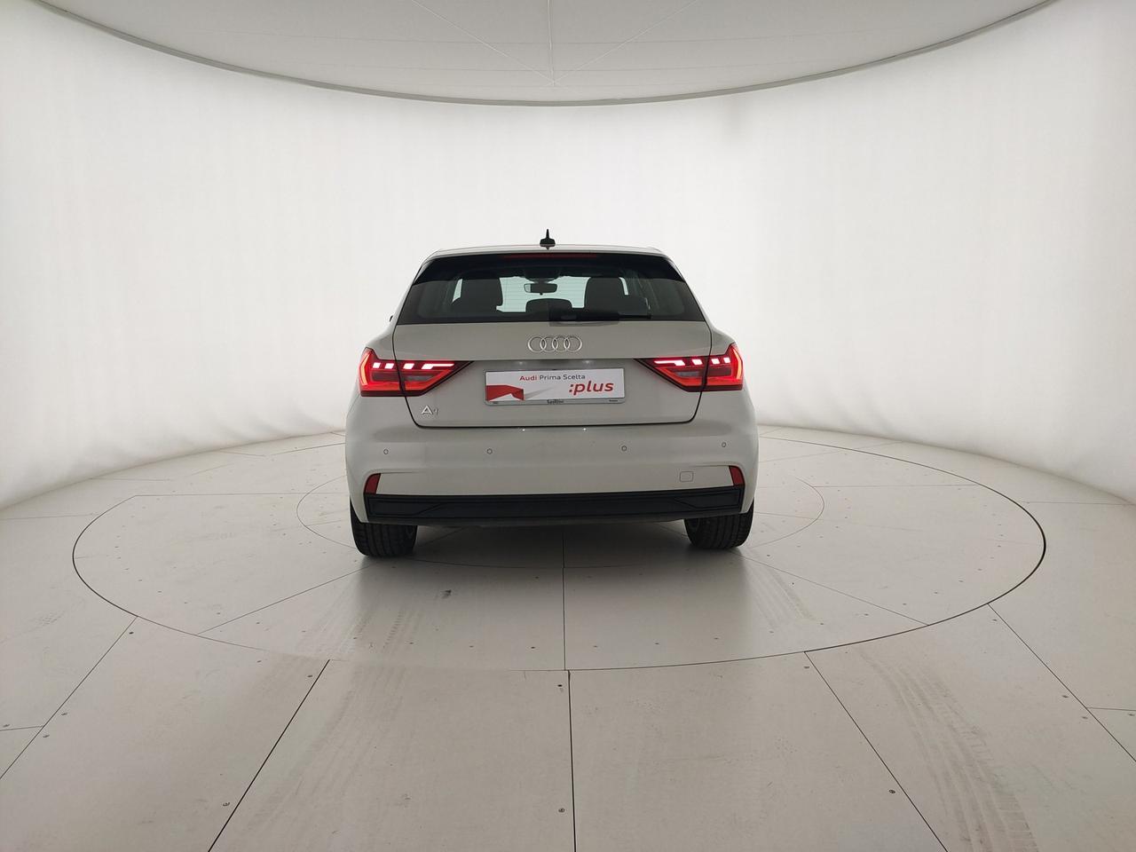 Sportback 30 1.0 TFSI Admired Advanced S tronic