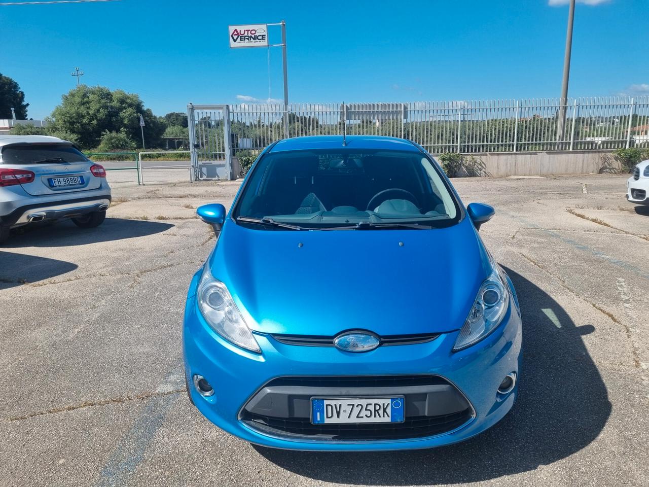 Ford Fiesta 1.4 TDCi 68CV 5 porte Titanium