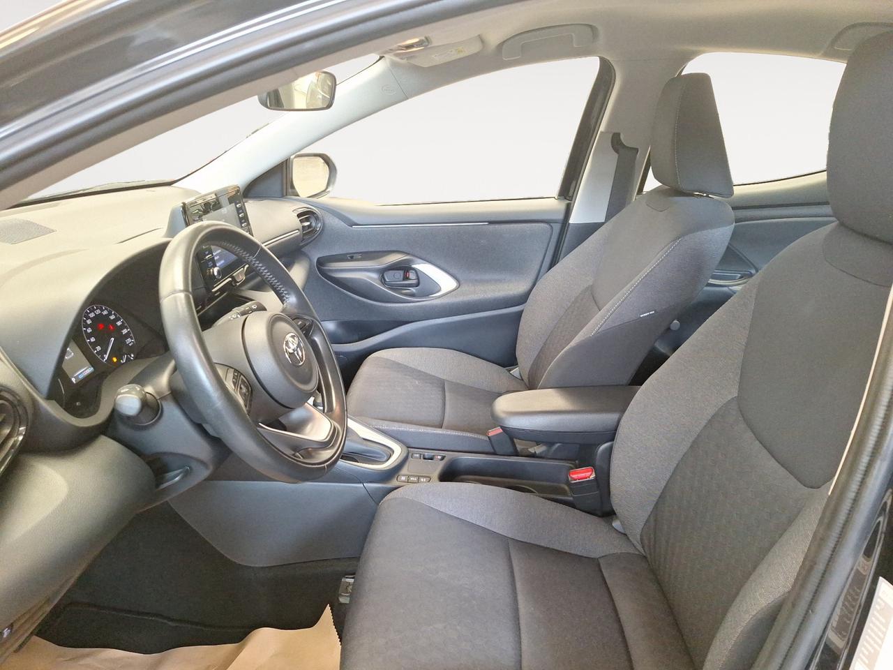 Toyota Yaris 1.5h Business