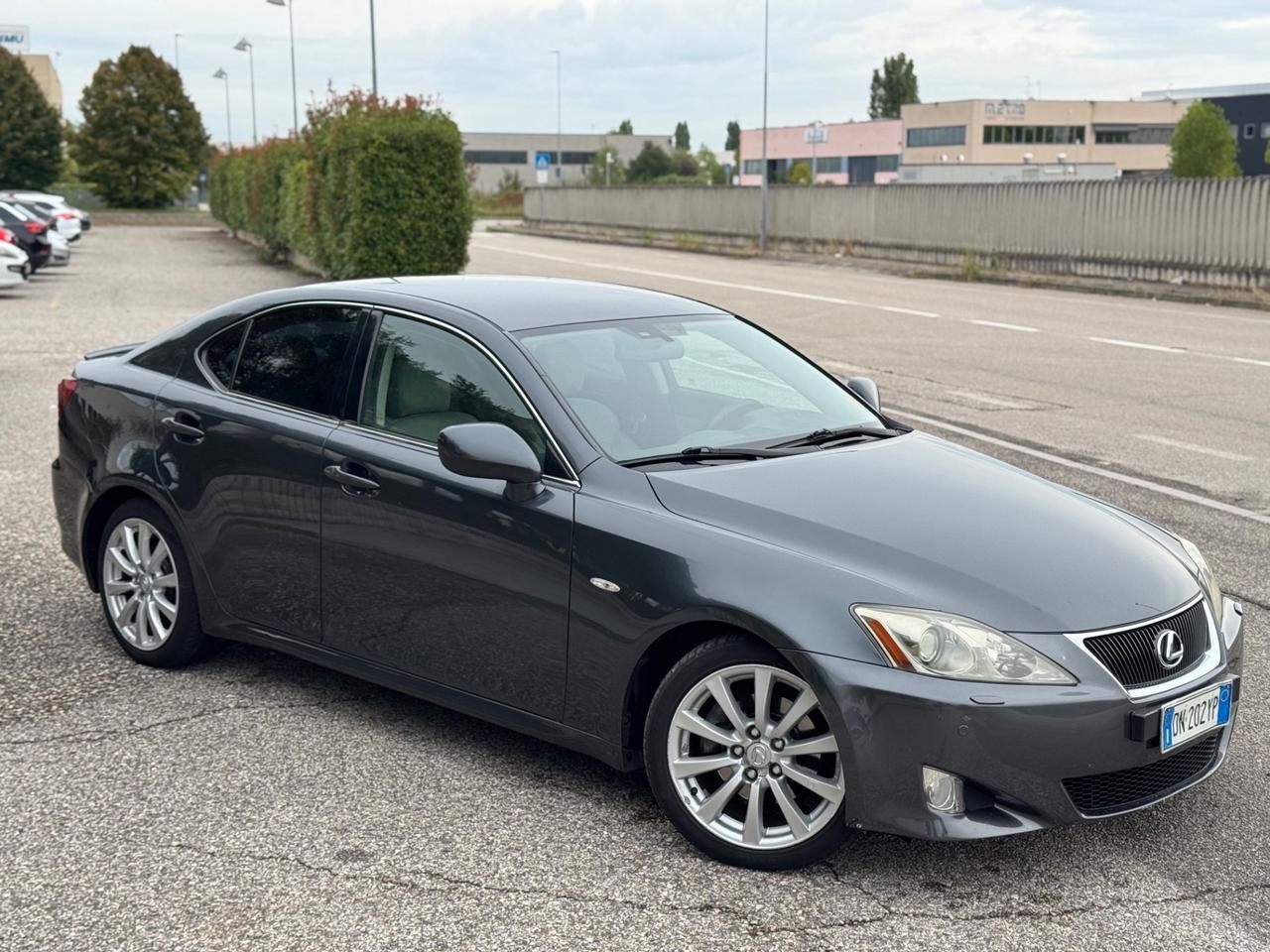 Lexus IS 220d 2.2 16V Luxury
