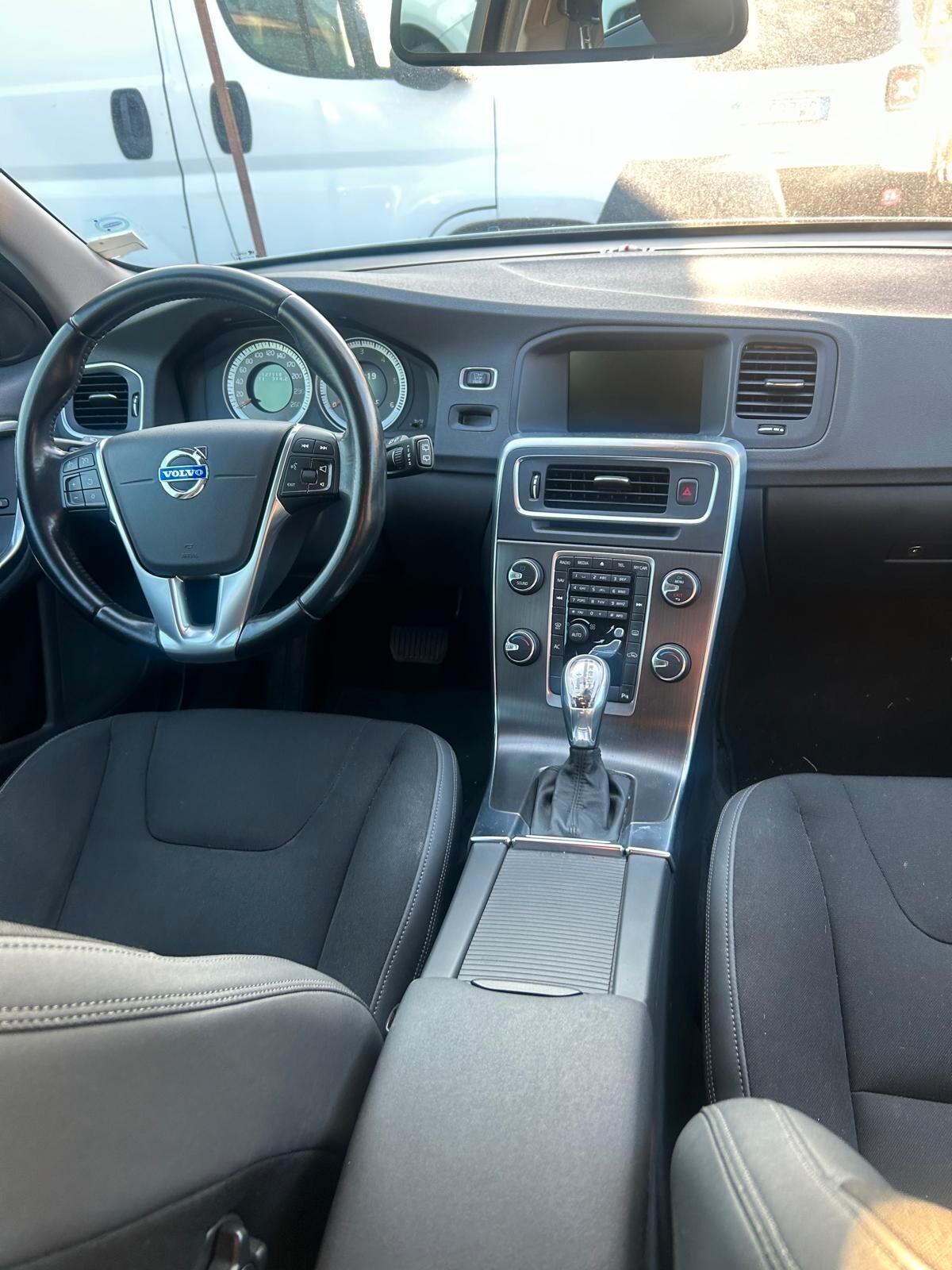 Volvo V60 D4 Geartronic Momentum automatica