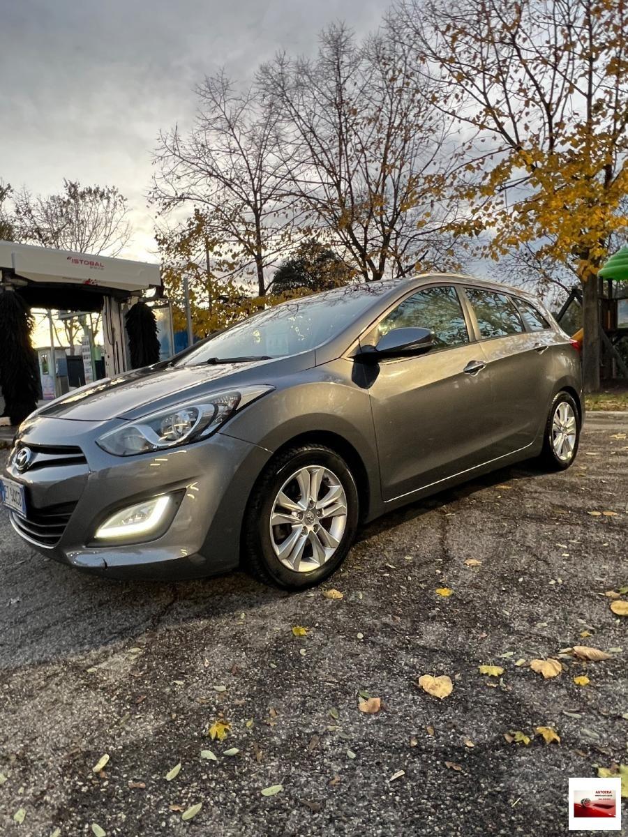 HYUNDAI - i30 - Wagon 1.4 Econext Comfort Plus