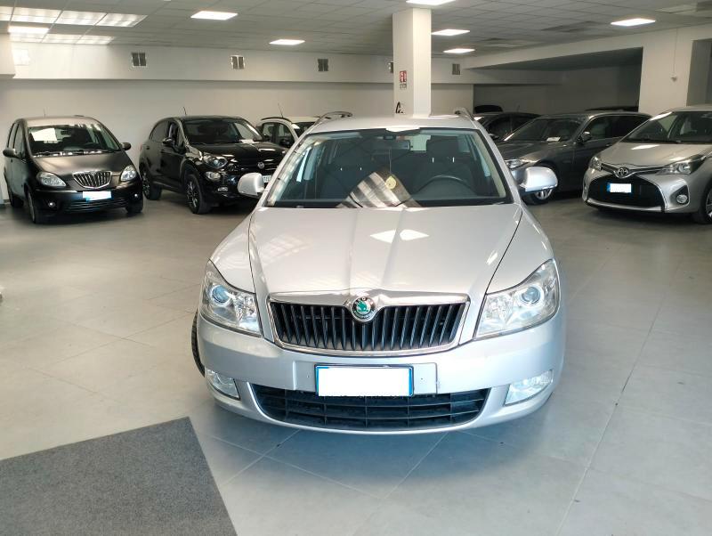 Skoda Octavia Berlina Octavia 1.6 tdi cr SW KM 149000