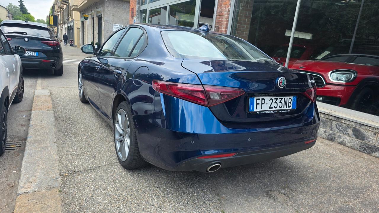 Alfa Romeo Giulia 2.2 Turbodiesel 150 CV AT8