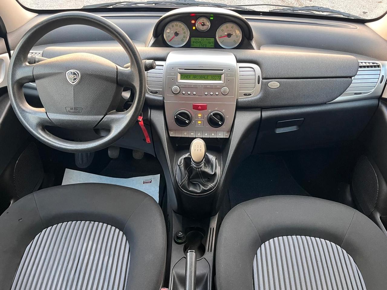 Lancia Ypsilon 1.2 Argento 80.000KM NUOVISSIMA