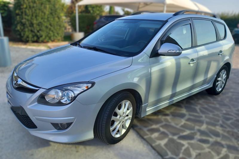 Hyundai i30 CW 1.6 crdi Comfort 128cv